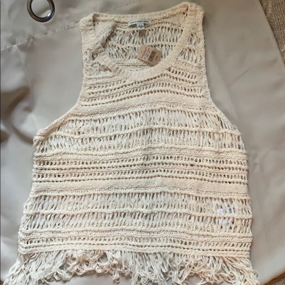 NWT American Eagle cream Women’s M knit top!